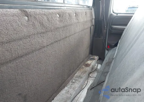 1997 Ford F-350 Xl z USA, uszkodzony, nr VIN 3FTHF36FXVMA46633